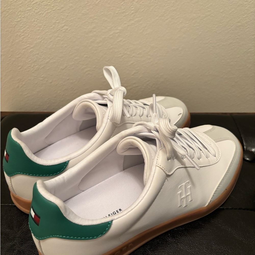 Tommy Hilfiger Women's Sarhli Lace-Up Sneakers - Picture 3 of 5